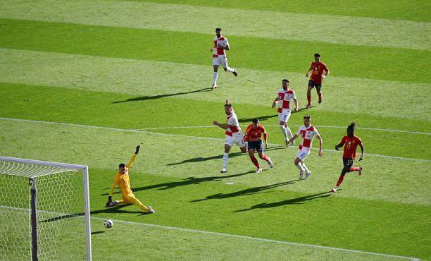 单刀破局引领大捷，莫拉塔打入欧洲杯历史射手三甲