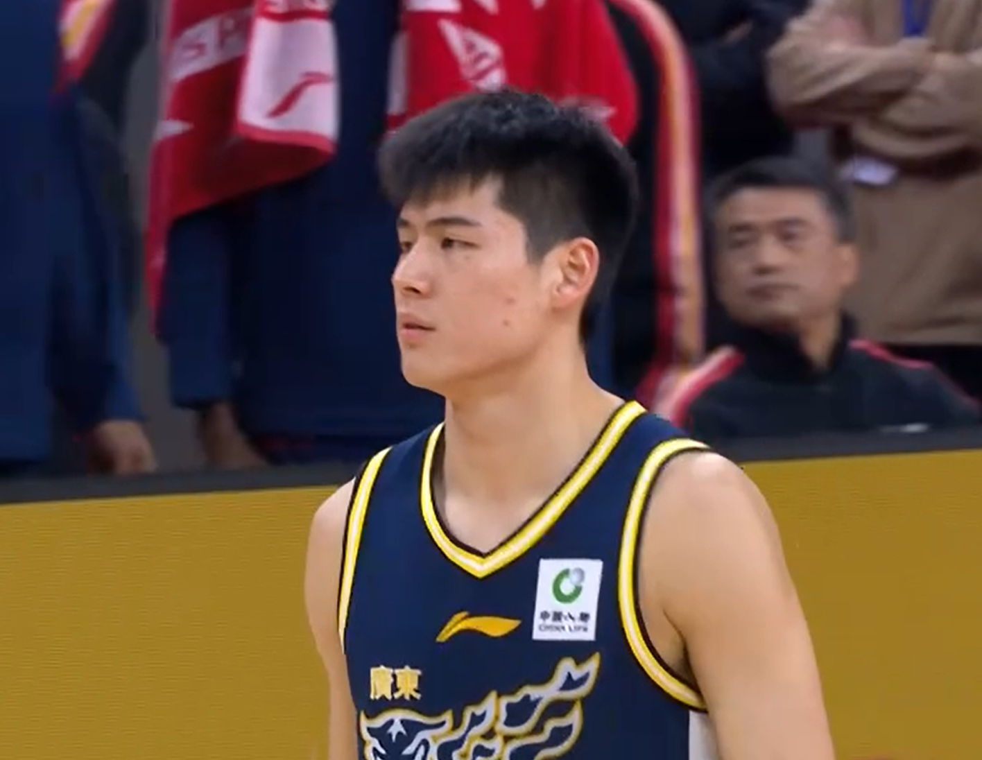 九游娱乐-不得不说！胡明轩应该让出首发，由19岁小将陈家政代替