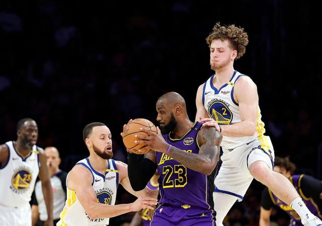 40岁零38天！詹皇轰42+17+8创神迹超乔丹+扎心库里